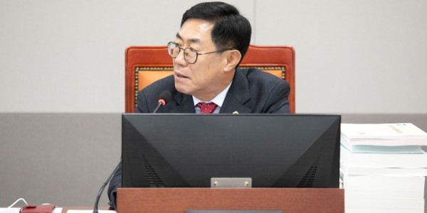 251124 박명수 의원, “주거취약계층 이사비 지원사업 도비 전액 삭감... 목표량 유지 불가능, 최소한의 주거복지 지켜야”.jpg