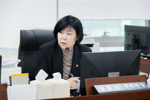 251125 심홍순 의원, “중소기업·창업 핵심사업 연속 감액...사업 지속성 흔들려”.jpg