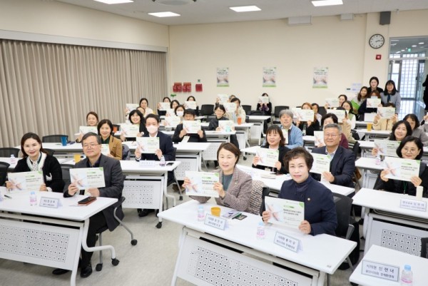 [사진1] 20251128 2025 용인시 사회적경제 활성화 포럼(1).jpg