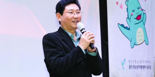 6-1. 이상일 용인특례시장은 29일 2025 꿈드림 어워즈 &amp; 성장발표회에 참석했다.jpg