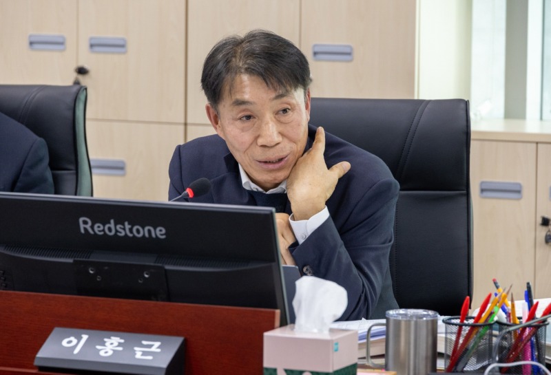 251203 이홍근 의원, “경기도교육청은 본예산부터 바로 세우고 검증·관리 강화할 것 ... 추경 기대는 현실적으로 불가능”.jpg