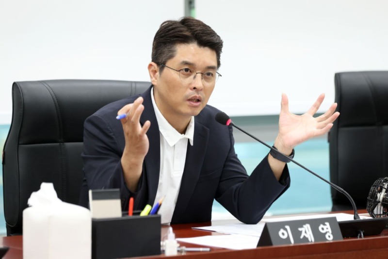 251203 이재영 의원, 학교숲·석면 제거는 선택 아닌 필수... 예산 원칙과 연계성 되살려야.jpg