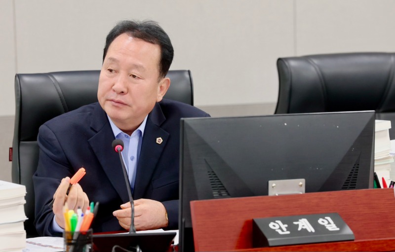 251212 안계일 의원, 공약 달성했다고 예산 감액... 경기도 여성정책 후퇴 비판.jpg