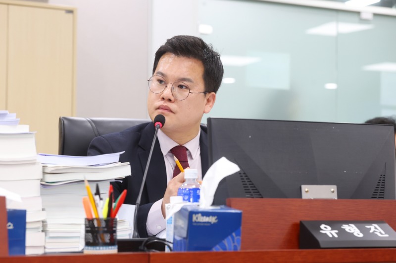 251212 유형진 의원, 사회복지사 처우개선 약속 파기 비판, 공약(公約) 아닌 공약(空約)으로 드러나.JPG.jpg