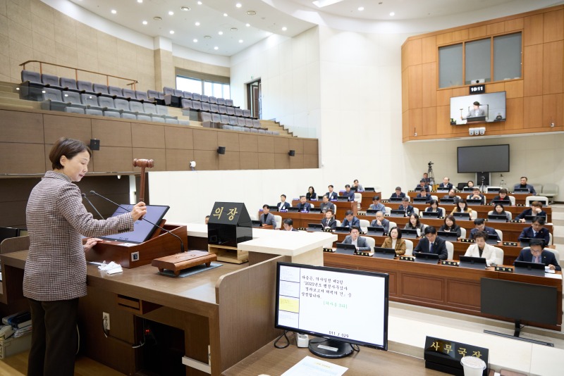 20251212 용인특례시의회, 제297회 제2차 정례회 폐회(2).jpg