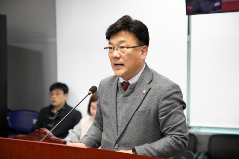 251223 최만식 의원, ‘아동의 놀 권리’ 사각지대 해소 위한 조례 개정 (1).jpg