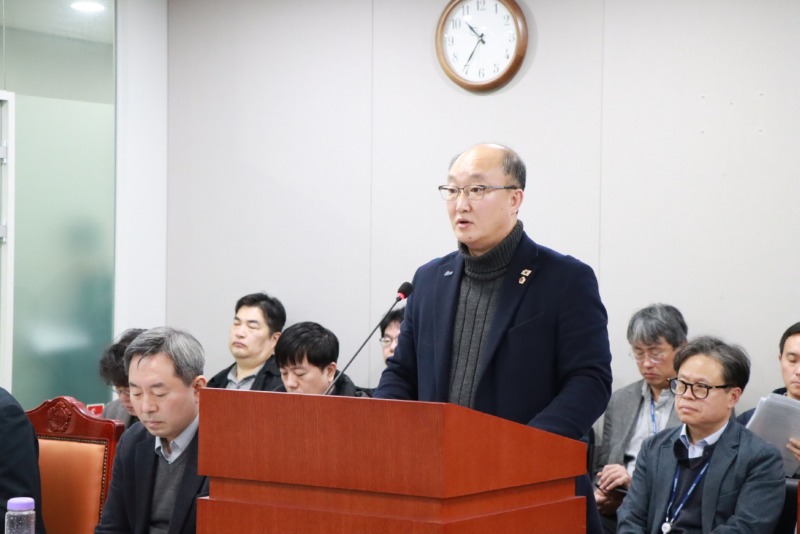 251223 김동영 의원, 도로·하천 용지 보상의 속도 높이기 위해 기금 부활시킨다.jpg