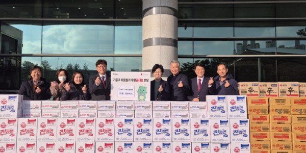 5-1. 기흥구 기독교 연합회서 라면 200박스를 기탁했다.jpg