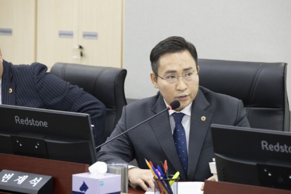 251201 변재석 의원, “학교 안전예산 대폭 감액·세세부사업 40% 통폐합... ‘깜깜이 예산’ 구조 우려” (1).jpg