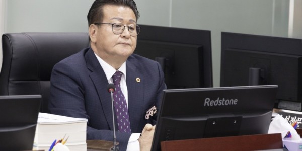 251202 안명규 의원, “근거 없는 예산, 도민의 신뢰 잃어...” 교육청 핵심 정책 총체 점검.jpg