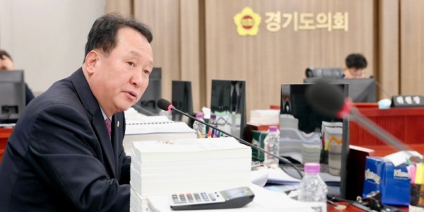 251209 안계일 의원, 경기도 취약노동자 예산 대폭 감액 질타 “노동 정책의 근간을 스스로 무너뜨린 결정”.jpg