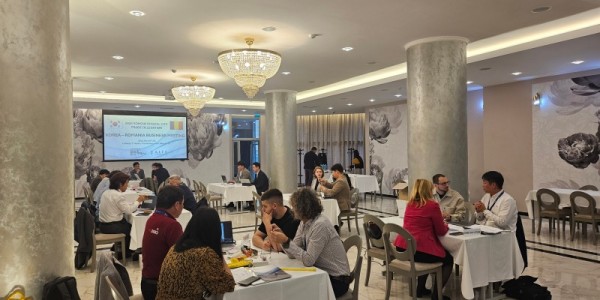 1-1. (주)화이어제로가 2024 동유럽 시장개척단에 참가한 모습..jpg