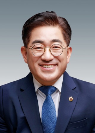 260108 이기형 의원 대표발의 「경기도 공무국외출장 조례 일부개정조례안」 본회의 통과···봐주기 심사 없앤다.jpg