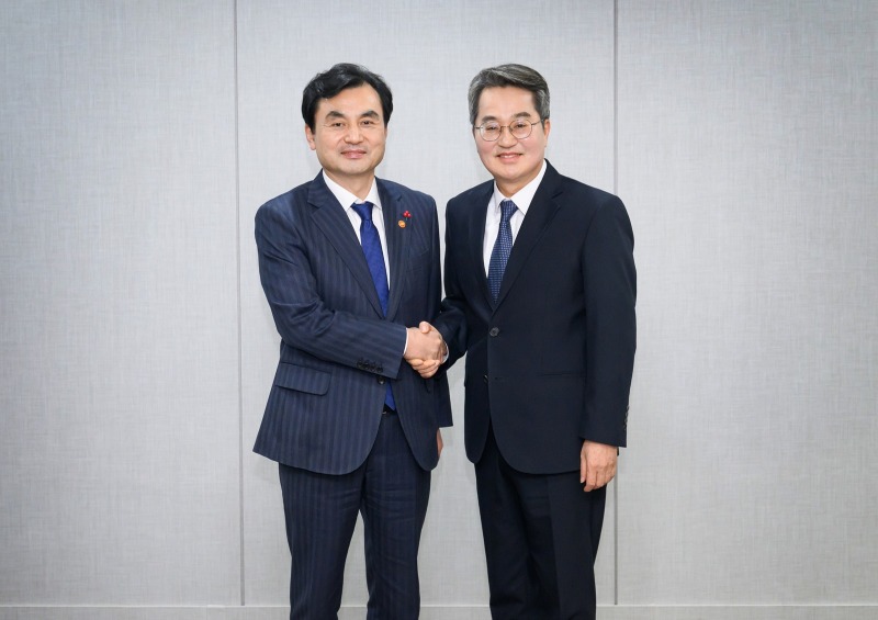 국방부 장관 간담회(1)..jpg