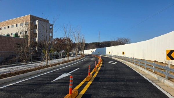 1. 용인특례시 처인구가 이동읍에 중3-2호선 도로공사를 마무리했다..jpg