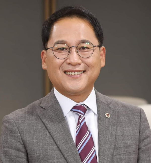 251231 안광률 의원, 학생 휴대전화 사용 조례안 대표발의.PNG.png