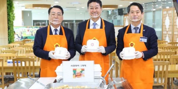 260102 김진경 의장, 2026년 새해맞이 의회사무처 직원 격려 오찬...힘찬 출발 응원 (1).jpg