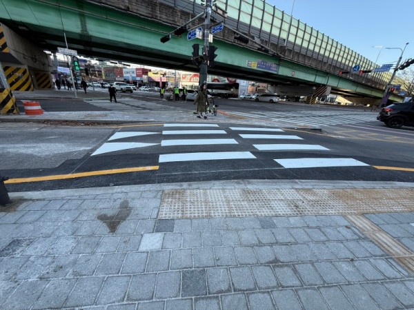 1-1. 교통섬을 변경한 죽전사거리.jpg