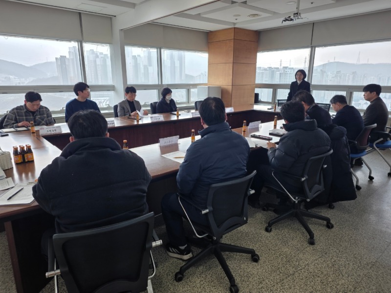 5. 용인특례시가 4일 _2026년 로컬푸드 직매장 운영자 회의_를 열었다.jpeg